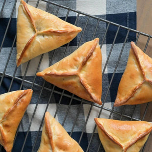 12 x Feta Fatayer (suitable for freezing) - فطائر فيتا